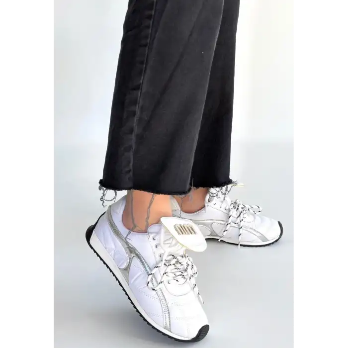 DİSSA BEYAZ CİLT BAĞCIKLI PARAŞÜT DETAYLI SPOR AYAKKABI