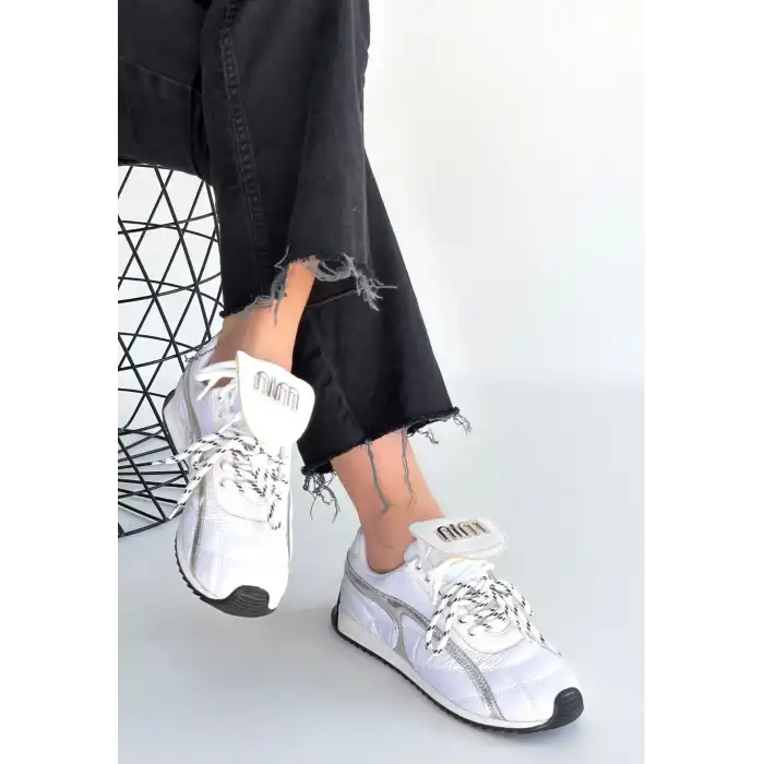 DİSSA BEYAZ CİLT BAĞCIKLI PARAŞÜT DETAYLI SPOR AYAKKABI