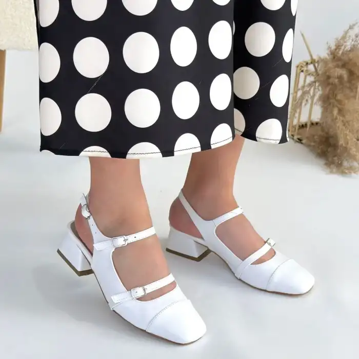 DORAN BEYAZ CİLT TOPUKLU AYAKKABI