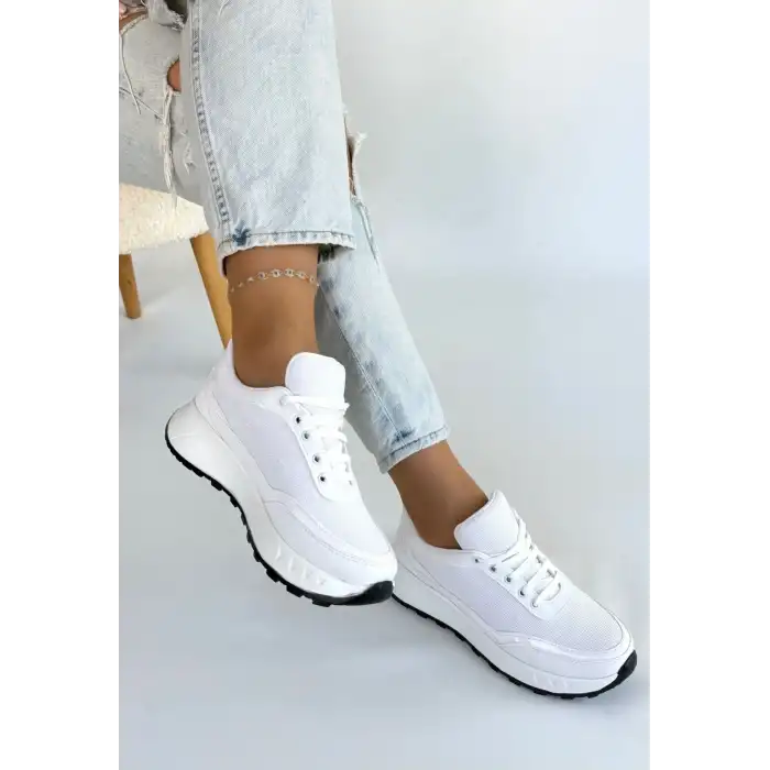 EDVA BEYAZ CİLT BAĞCIKLI SPOR AYAKKABI