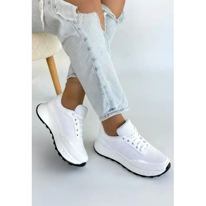 EDVA BEYAZ CİLT BAĞCIKLI SPOR AYAKKABI