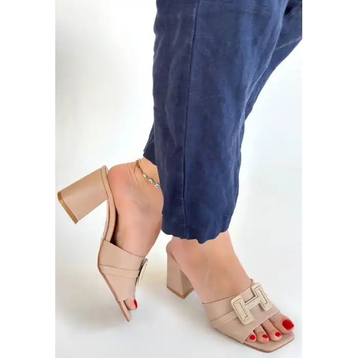 EREW BEJ CİLT TOPUKLU TERLİK