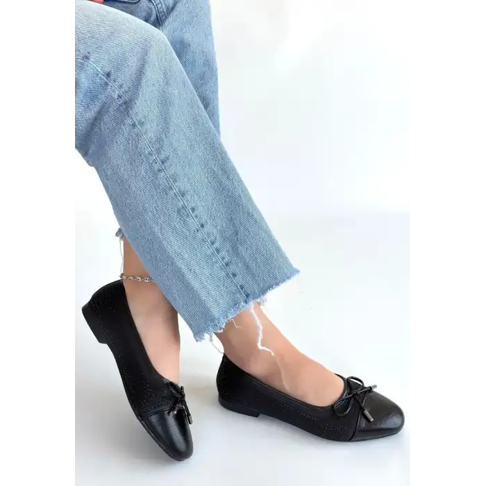 ETYA SİYAH CİLT BABET AYAKKABI