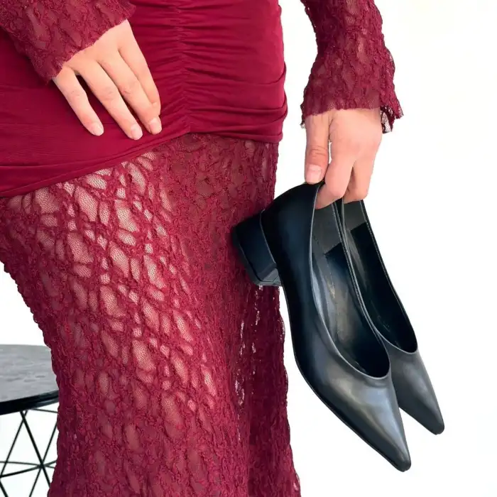 FERLA SİYAH CİLT TOPUKLU AYAKKABI