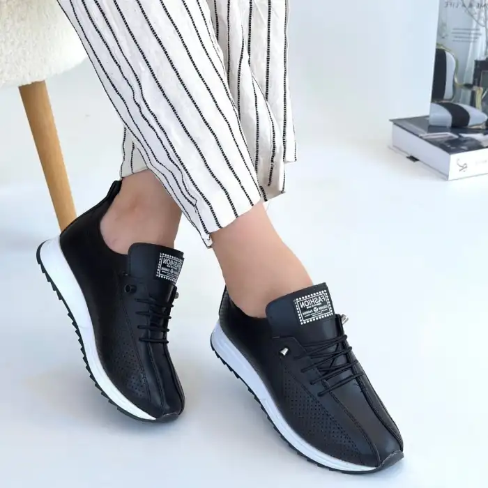 FİERT SİYAH CİLT BAĞCIKLI SPOR AYAKKABI