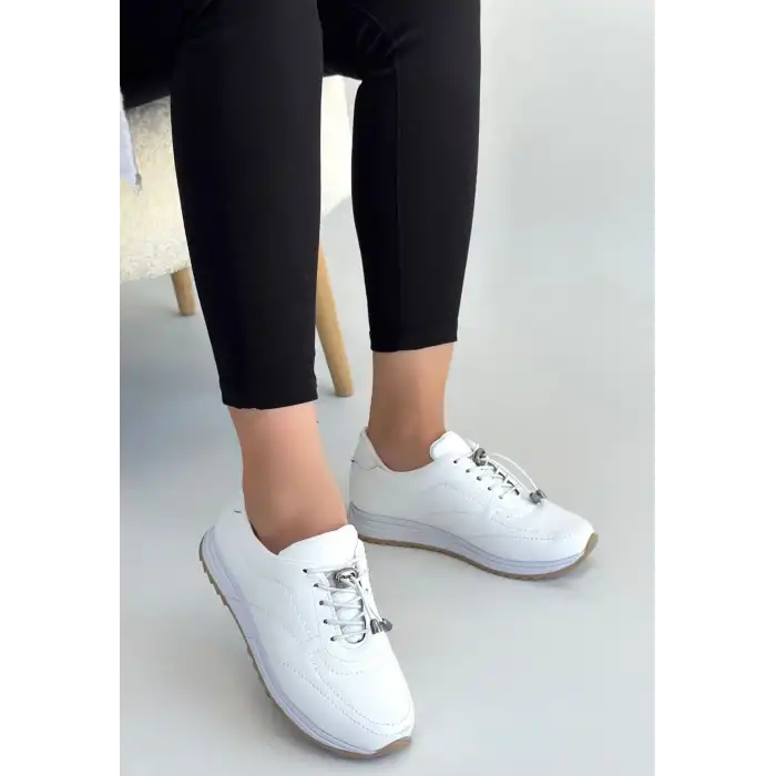 FİNNA BEYAZ CİLT BAĞCIKLI SPOR AYAKKABI