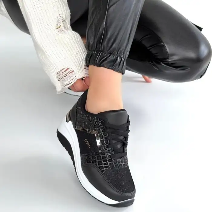 GEJA SİYAH CİLT BAĞCIKLI BEYAZ TABANLI SPOR AYAKKABI