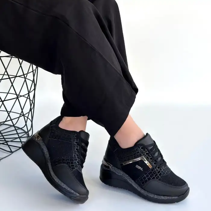 GEJA SİYAH CİLT BAĞCIKLI SPOR AYAKKABI