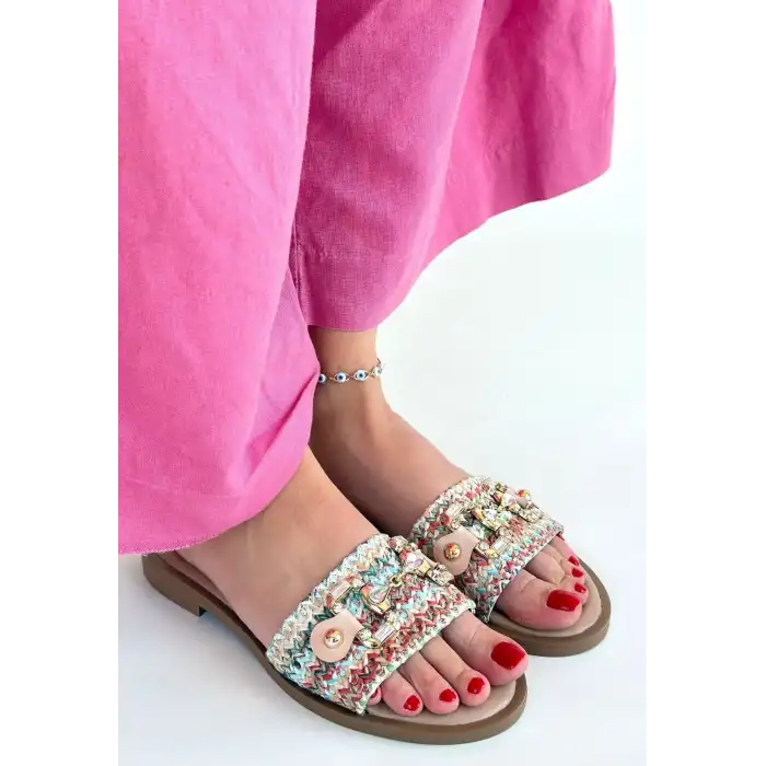 GONNE RENKLİ HASIR DOKUMA TERLİK