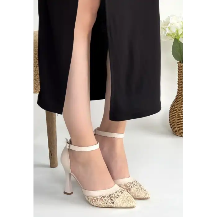 HEJJA BEJ CİLT TÜL DETAYLI TOPUKLU AYAKKABI