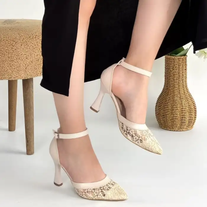 HEJJA BEJ CİLT TÜL DETAYLI TOPUKLU AYAKKABI