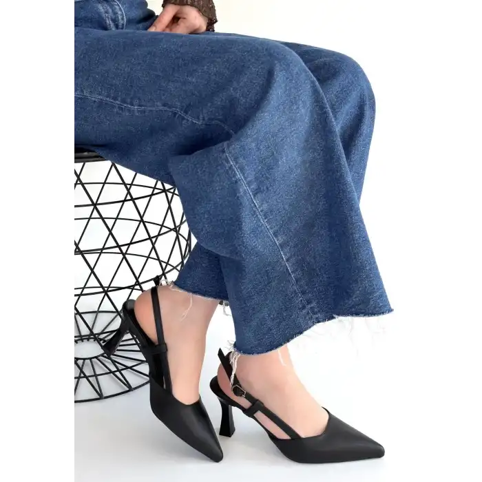 HOOST SİYAH CİLT TOPUKLU AYAKKABI