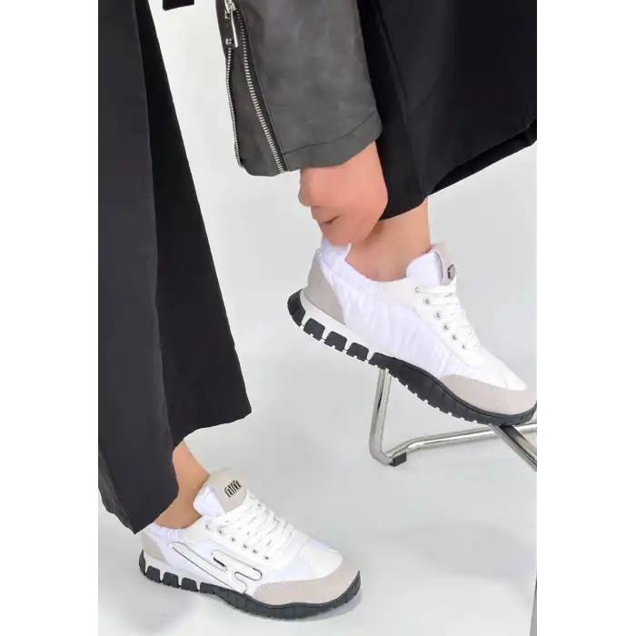 HUER BEYAZ NUBUK BAĞCIKLI SPOR AYAKKABI