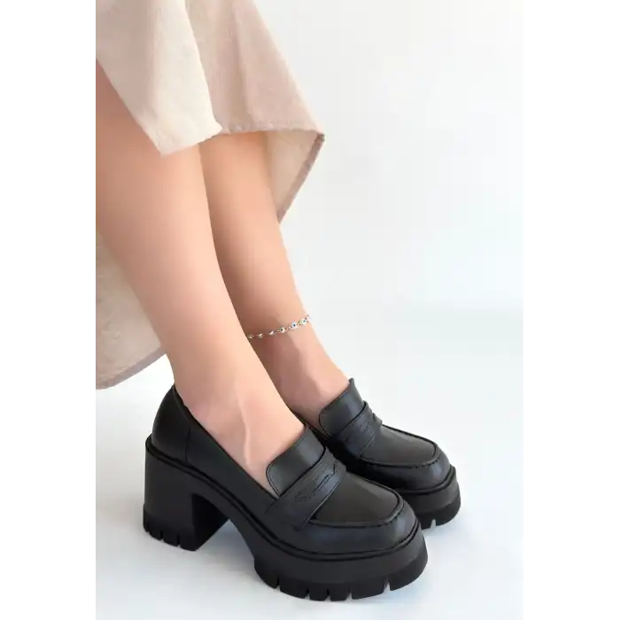 JANES SİYAH CİLT DOLGU TOPUK AYAKKABI