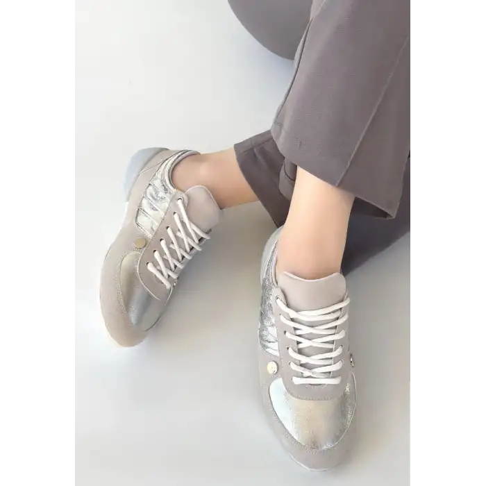 JAWEN GRİ NUBUK GÜMÜŞ DETAYLI SPOR AYAKKABI