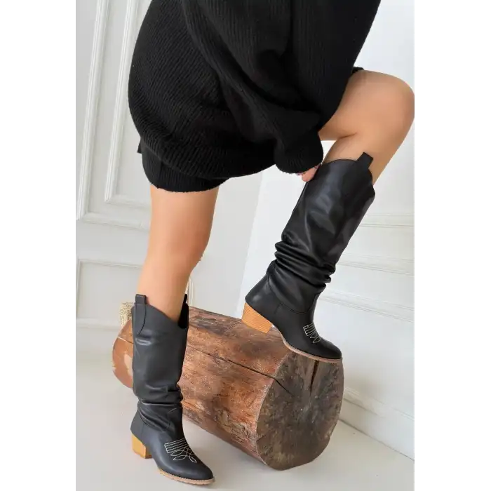 JEONİ SİYAH CİLT TOPUKLU ÇİZME