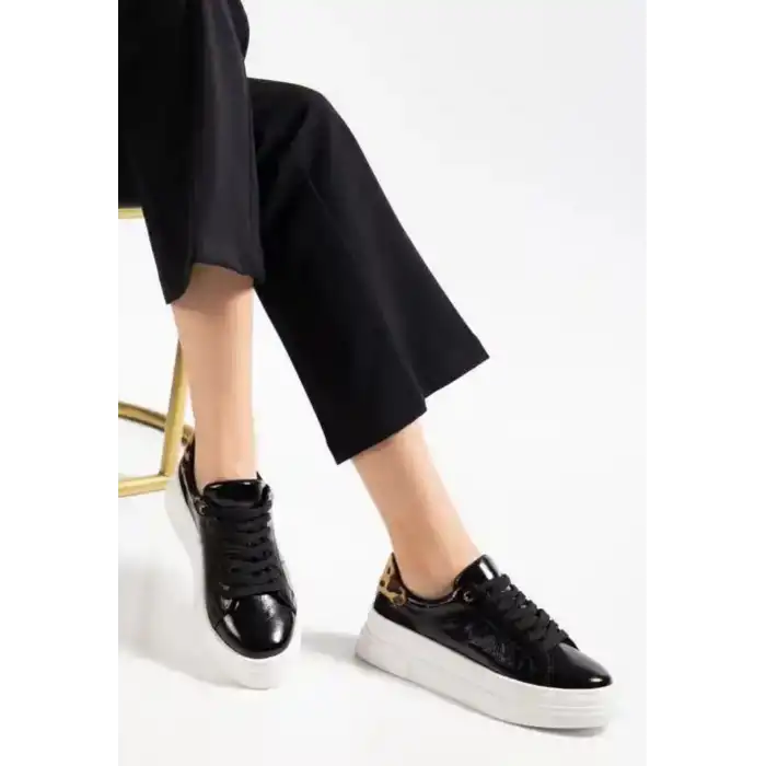 JETAN SİYAH RUGAN BAĞCIKLI SPOR AYAKKABI