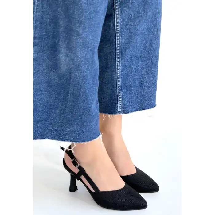 JOGA SİYAH SATEN SİMLİ TOPUKLU AYAKKABI