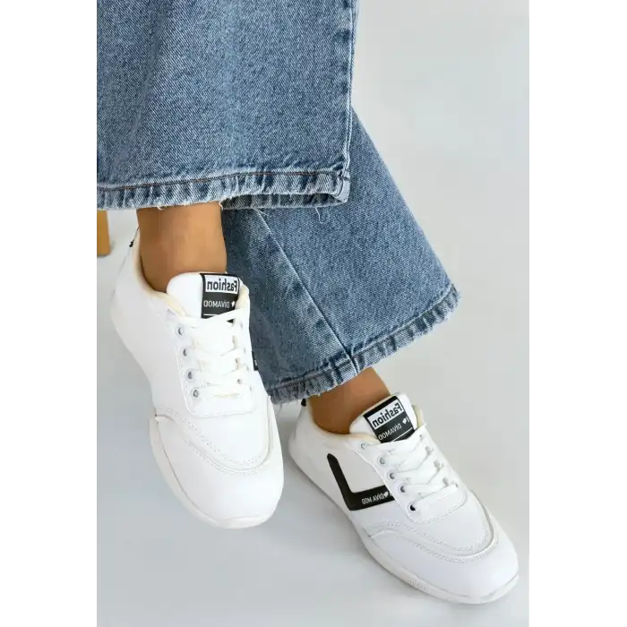 JOWEN BEYAZ CİLT SİYAH DETAYLI BAĞCIKLI SPOR AYAKKABI