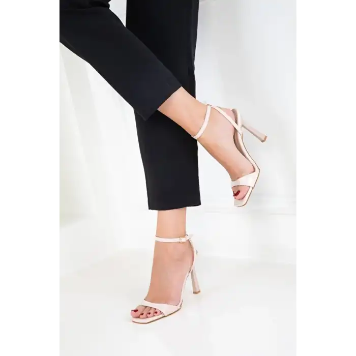 JOWİN BEJ RUGAN TOPUKLU BİLEKTEN KEMERLİ AYAKKABI