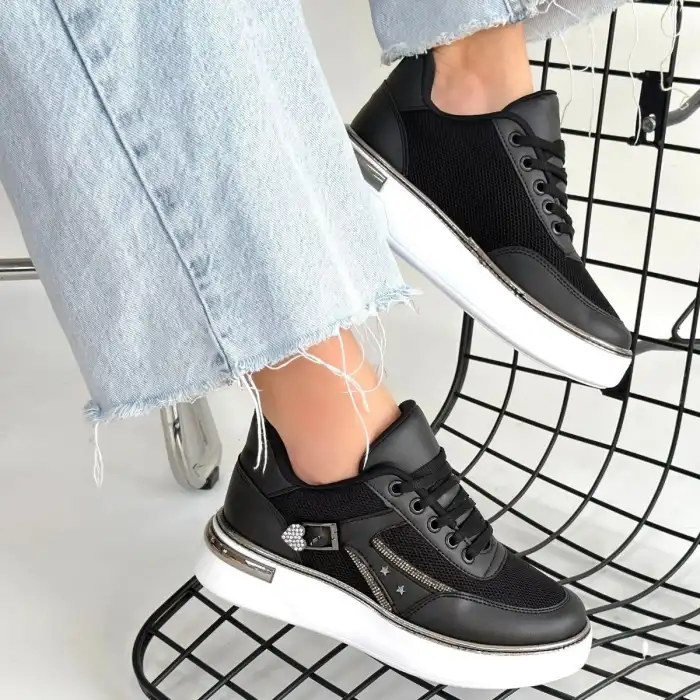 JUNDA SİYAH CİLT BAĞCIKLI SPOR AYAKKABI