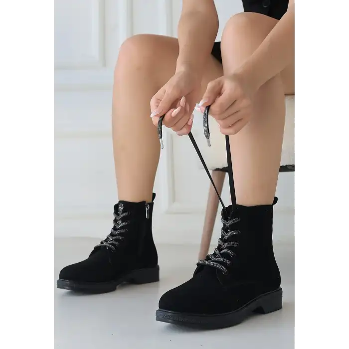 KOLLY SİYAH SÜET BAĞCIKLI BOT