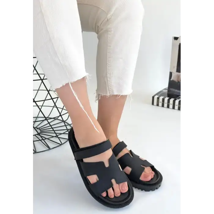 KOONİ SİYAH NUBUK TERLİK