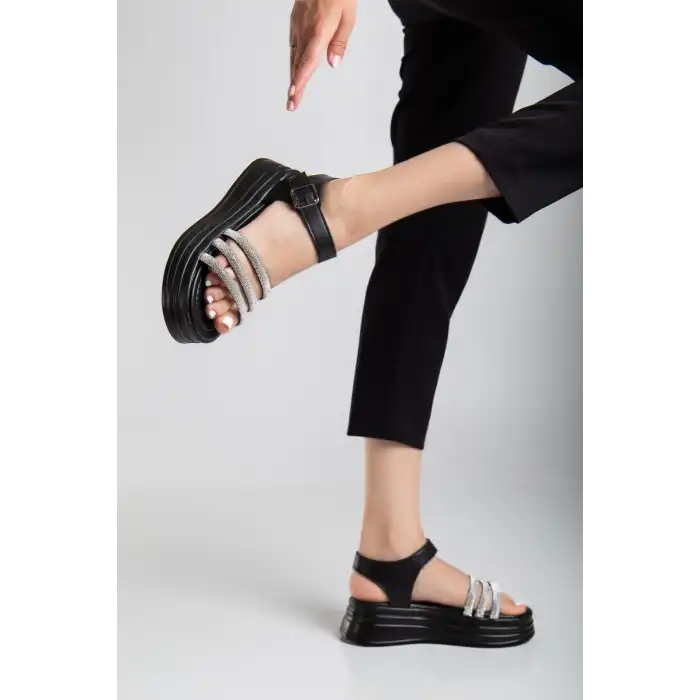 LALEN SİYAH KEMERLİ SANDALET