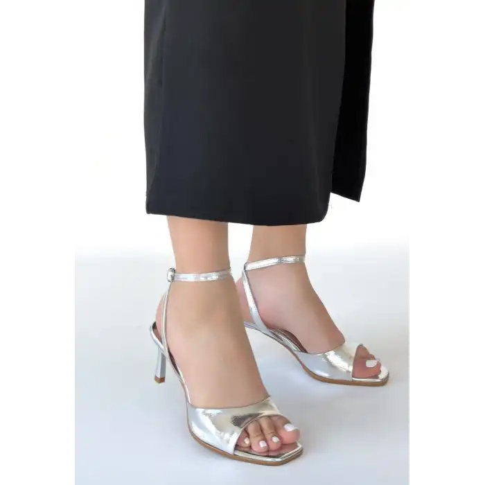 LENYA GÜMÜŞ RUGAN TOPUKLU AYAKKABI