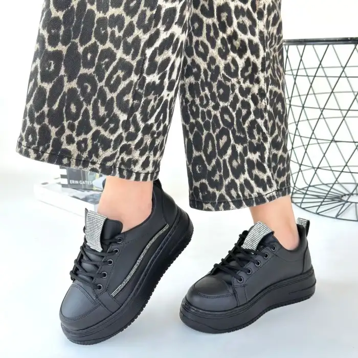LEOPE SİYAH CİLT BAĞCIKLI SPOR AYAKKABI