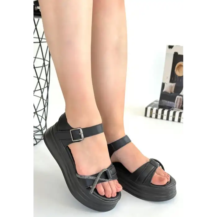 LUNO SİYAH CİLT KEMERLİ SANDALET