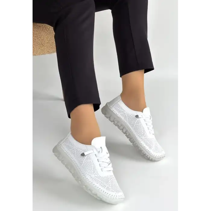 MERJA BEYAZ DERİ BAĞCIKLI SPOR AYAKKABI