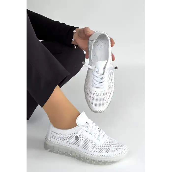 MERJA BEYAZ DERİ BAĞCIKLI SPOR AYAKKABI