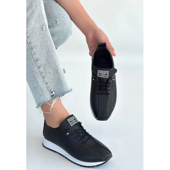 MONYA SİYAH CİLT BAĞCIKLI SPOR AYAKKABI