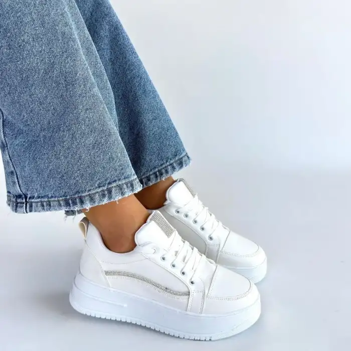 NATTE BEYAZ CİLT BAĞCIKLI SPOR AYAKKABI