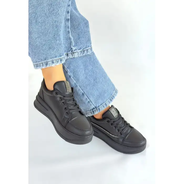 NATTE SİYAH CİLT BAĞCIKLI SPOR AYAKKABI