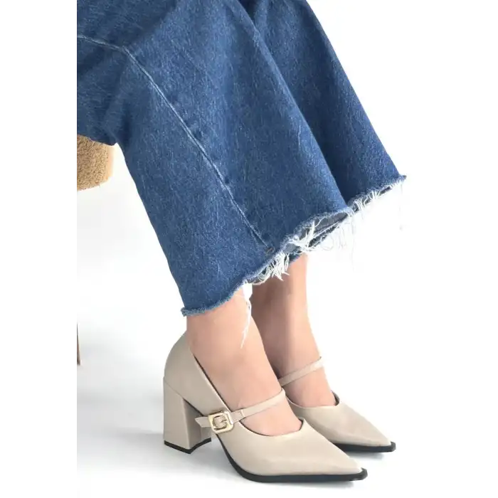 NIVRA BEJ CİLT TOPUKLU AYAKKABI