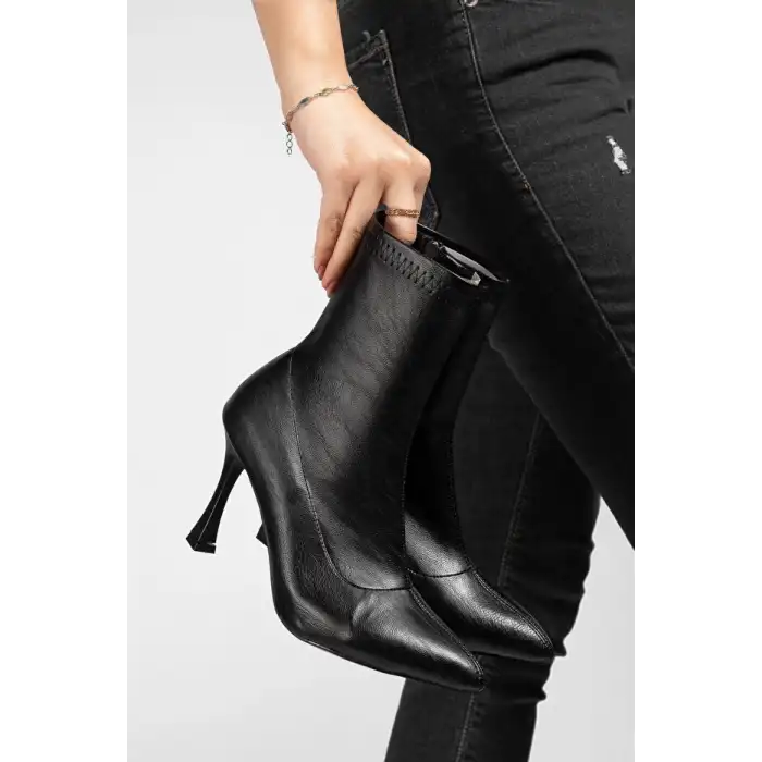 ORJEN SİYAH CİLT STREÇ TOPUKLU BOT