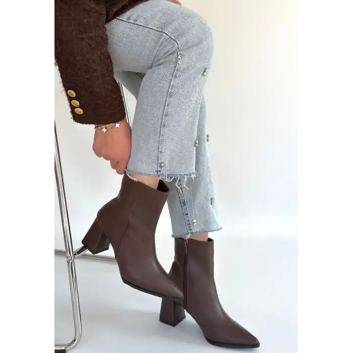 OTER KAHVERENGİ CİLT TOPUKLU BOT