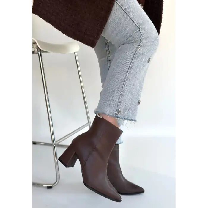 OTER KAHVERENGİ CİLT TOPUKLU BOT