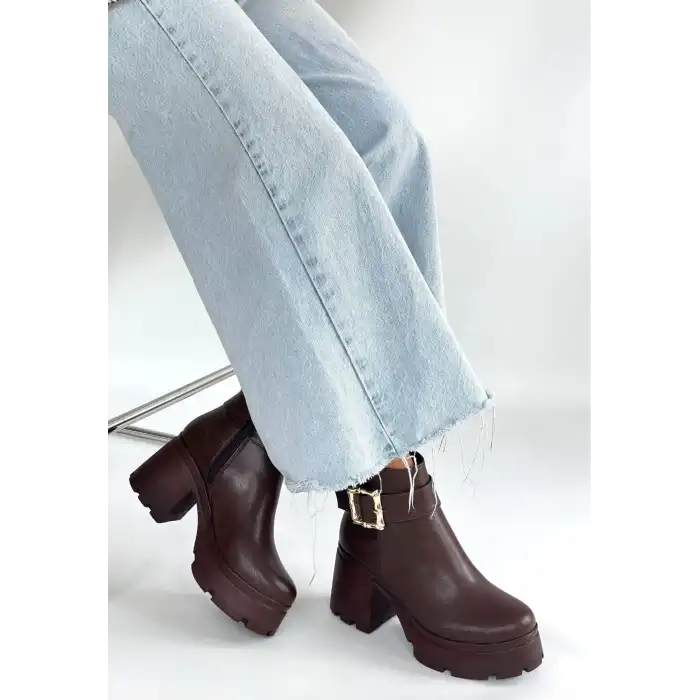 PİNMA KAHVERENGİ CİLT TOPUKLU BOT