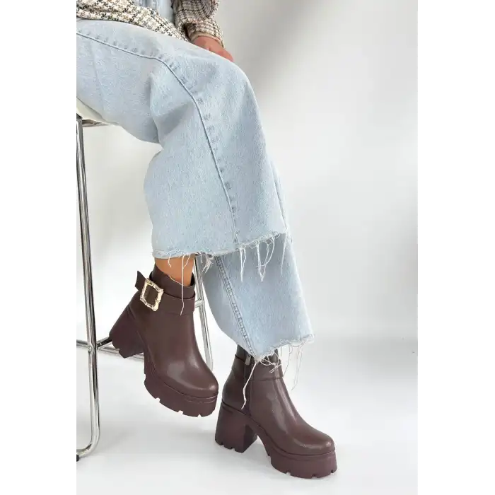 PİNMA KAHVERENGİ CİLT TOPUKLU BOT