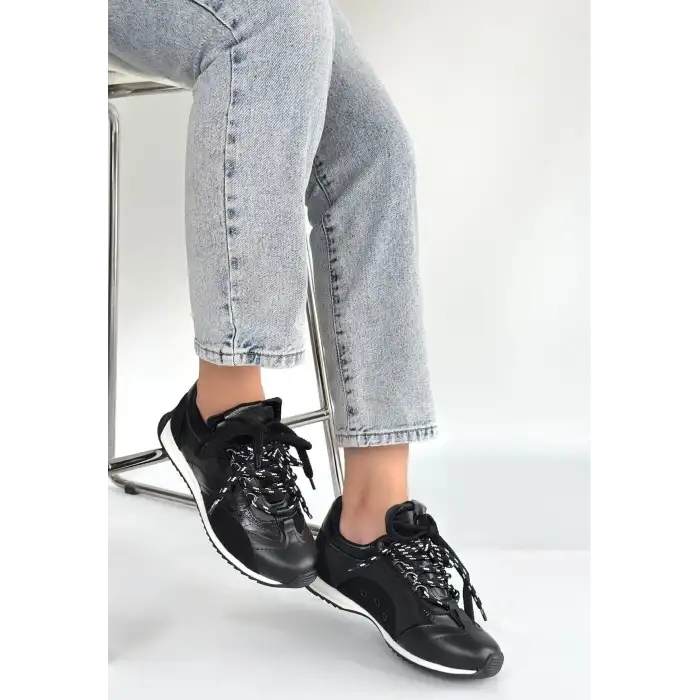 RANU SİYAH CİLT PARAŞÜT DETAYLI BAĞCIKLI SPOR AYAKKABI