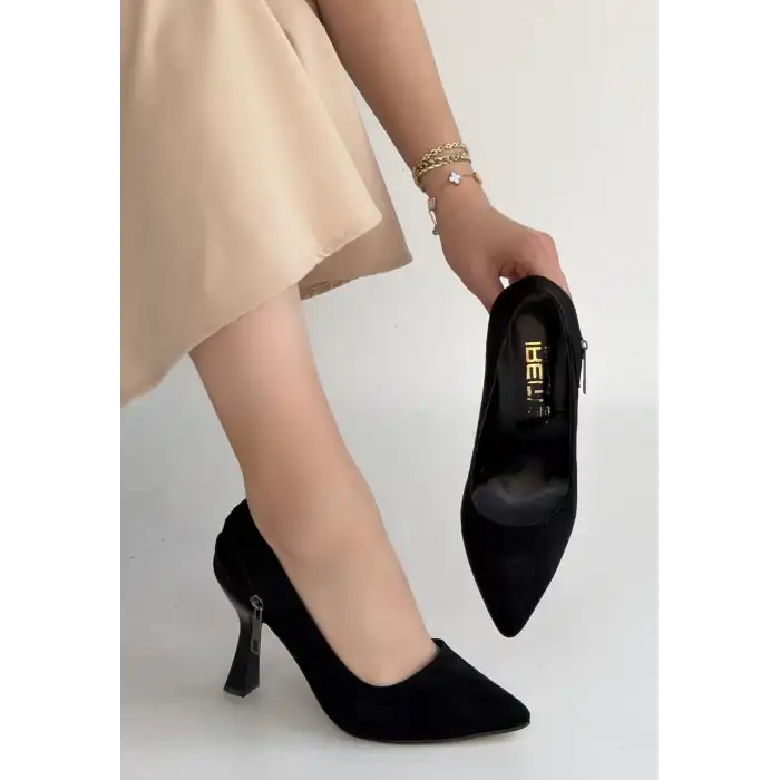 RETTA SİYAH SÜET TOPUKLU AYAKKABI