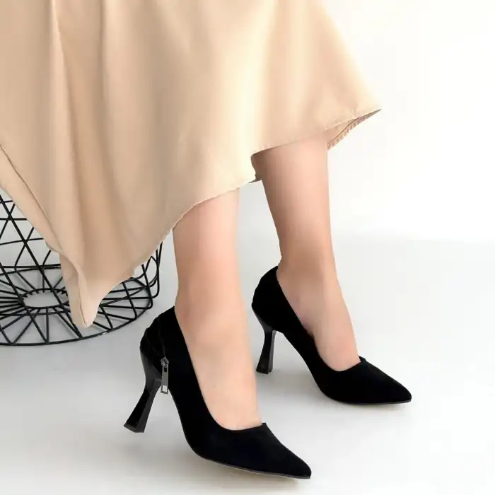 RETTA SİYAH SÜET TOPUKLU AYAKKABI