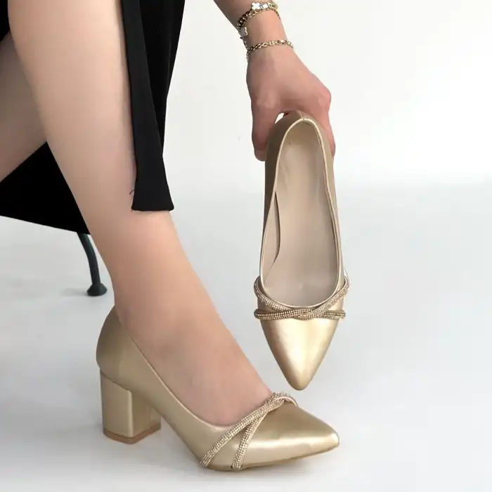 REWİN GOLD CİLT TOPUKLU AYAKKABI