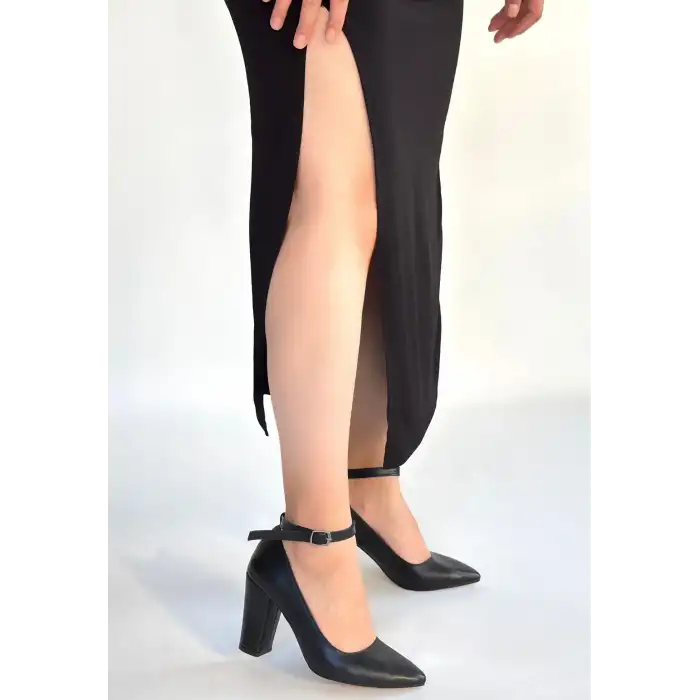 RİTY SİYAH CİLT TOPUKLU AYAKKABI