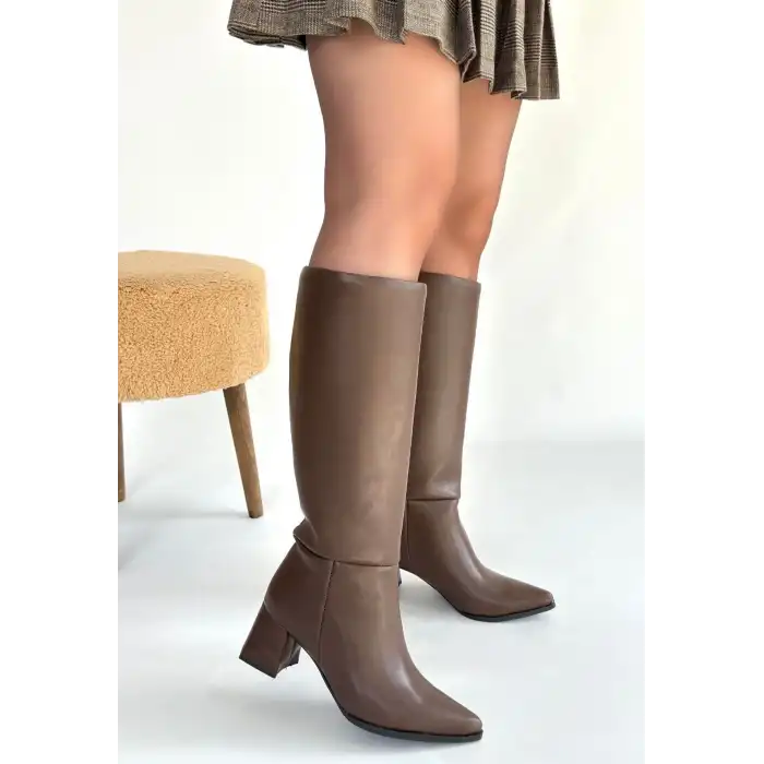 ROKSA ACI KAHVEİ CİLT TOPUKLU ÇİZME