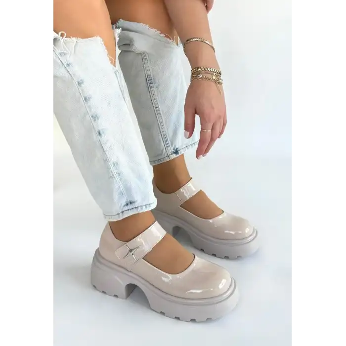 SİYAT BEJ RUGAN DOLGU TOPUK OXFORD AYAKKABI