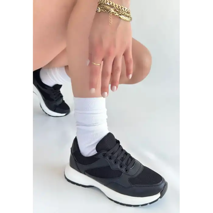 SLAR SİYAH CİLT BAĞCIKLI SPOR AYAKKABI